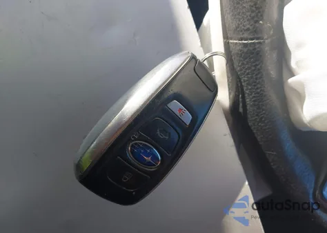 2019 Subaru Outback 2.5I Touring из США, поврежденный, VIN 4S4BSATCXK3309373